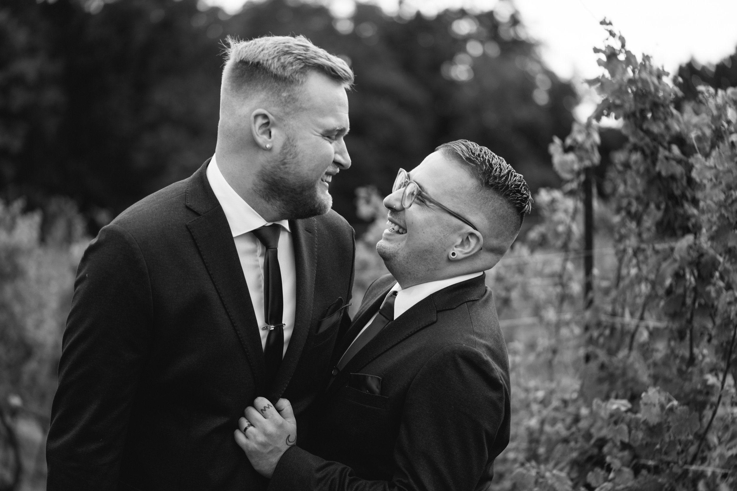 queer / gay vineyard wedding in Connecticut: Josh and Blake